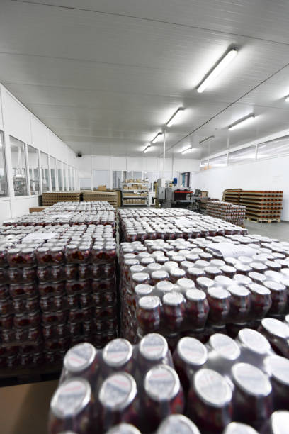 How to Choose Wholesale Glass Jars: Tips for Small Businesses and Creators